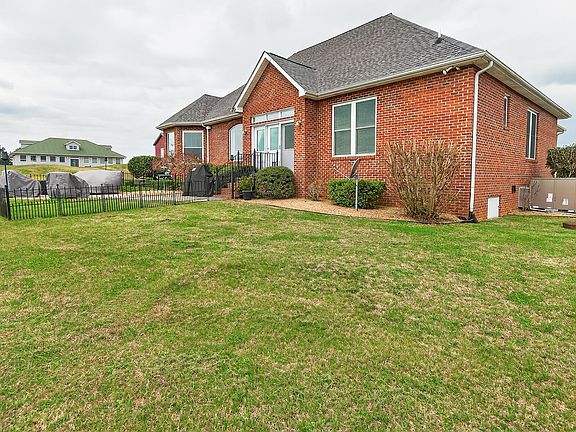 2nd image of 100 Golf Villa Dr