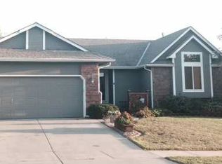 1713 S Southridge Cir, Derby, KS 67037