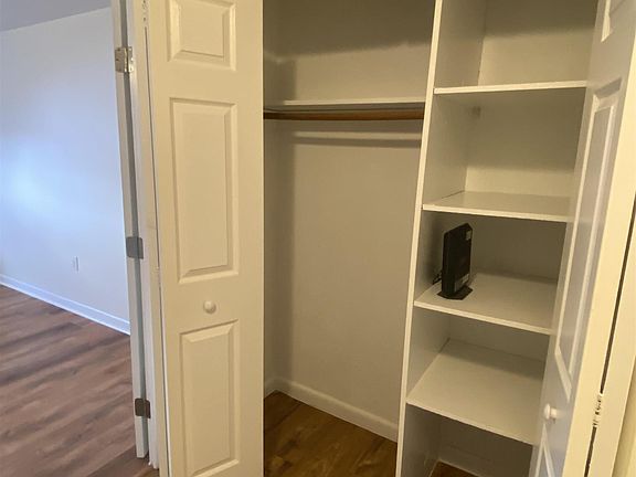 5th image of 242 Belmont St