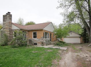 208 N State St, Gobles, MI 49055