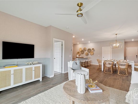 7th image of this home