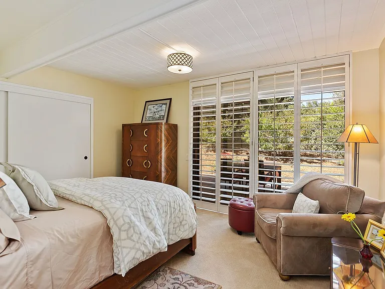 525 Las Palmas Dr — Photo 23