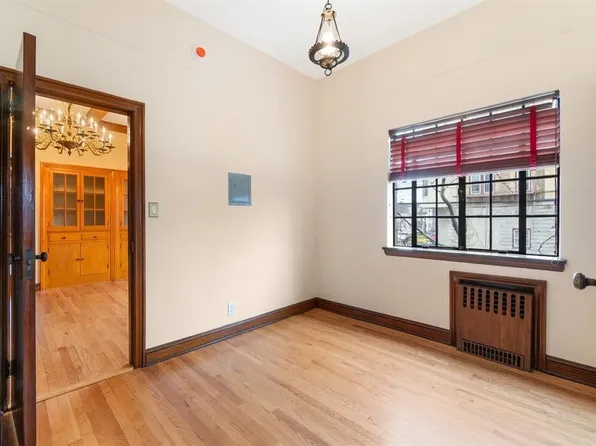 2314 Palisade Avenue image 11 of 49