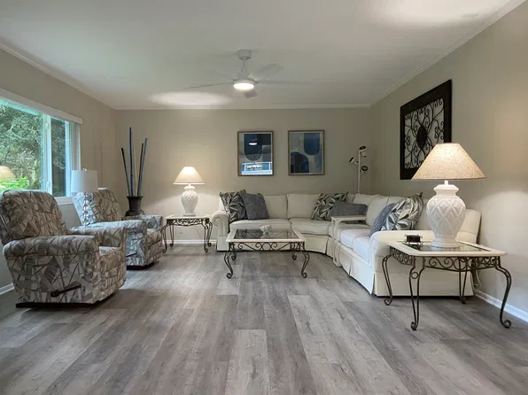 1873 University Pl #135, Sarasota, FL 34235