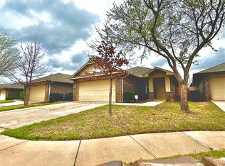 913 Denmark St, Yukon, OK 73099