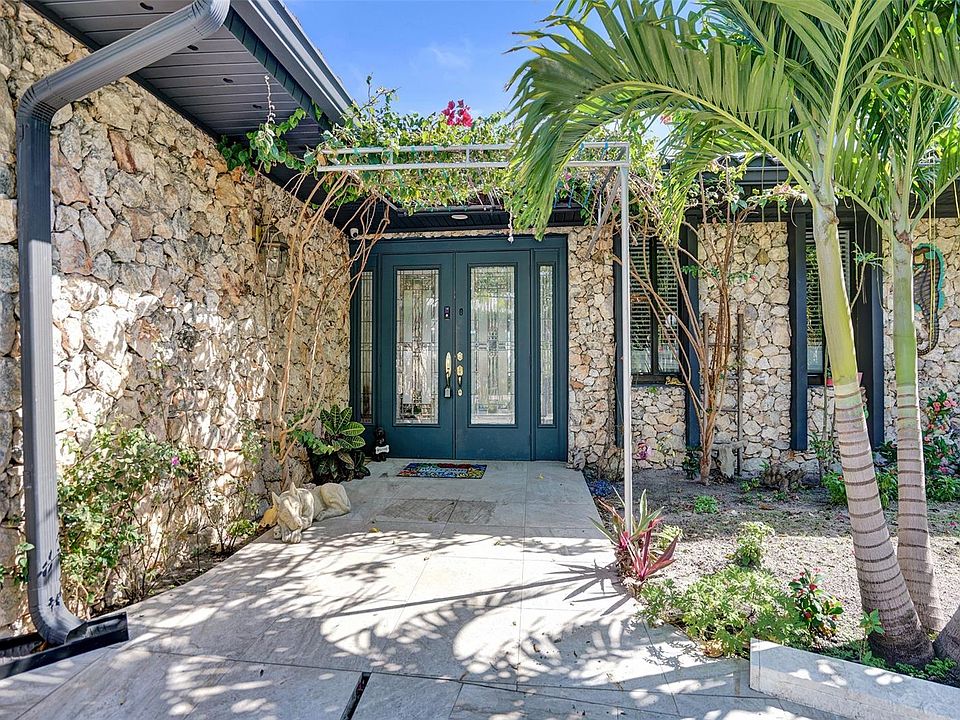 1st image of 313 Layne Blvd