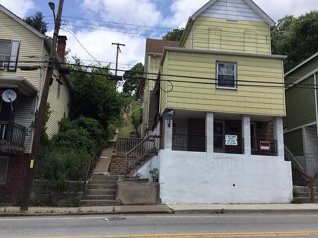 916 Broadway Front View