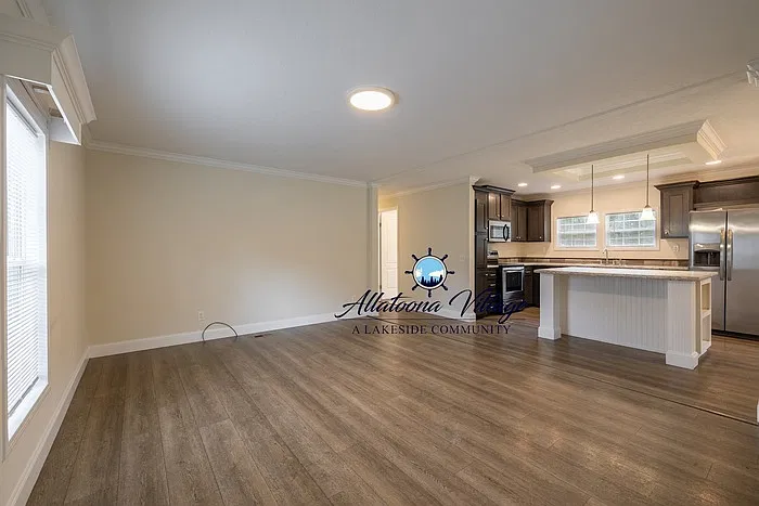 3 bed, 2.0 bath, 1525 sqft, $1,895 — Photo 4