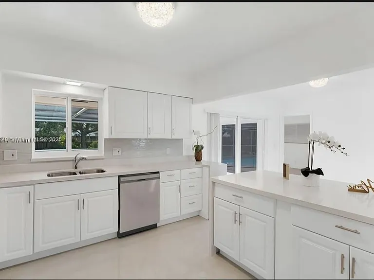 7160 SW 5th Ct #HOME — Photo 1