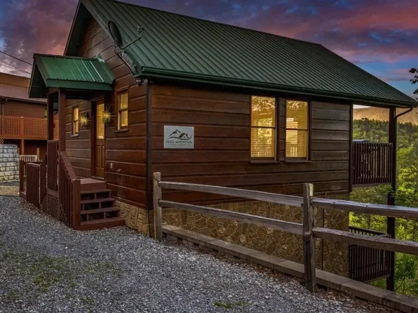2633 Raccoon Hollow Way, Sevierville, TN 37862