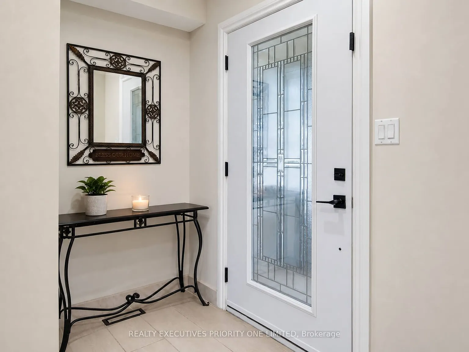 3 bed, $3,300 — Photo 4