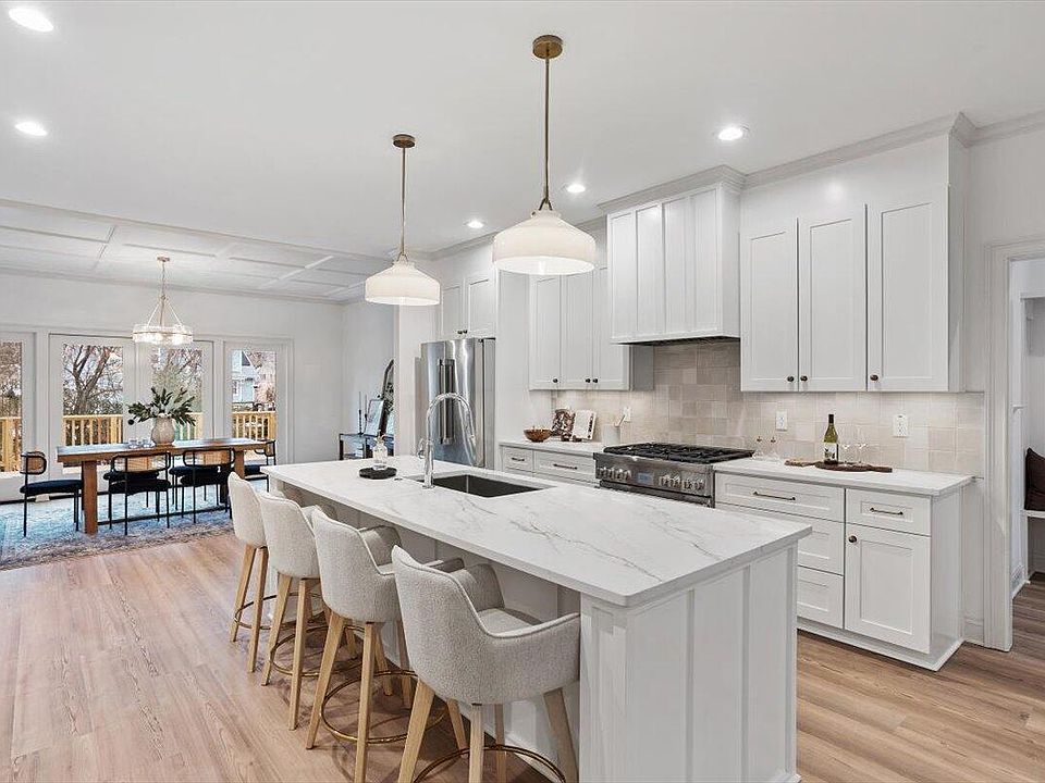 1st image of 203 Baggett Ave