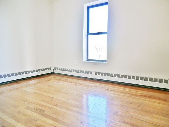 5th image of 350 Cathedral Pkwy APT 1E