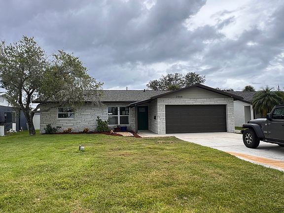 5th image of 2066 Bayou Grande Blvd NE