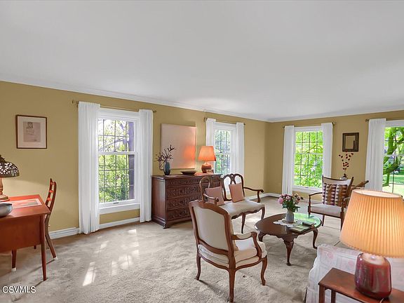 5th image of 40 Westwood Dr