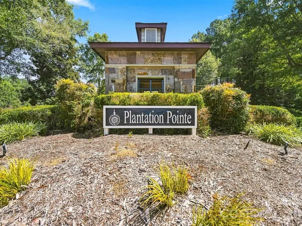 6048 Plantation Pointe Dr, Granite Falls, NC 28630