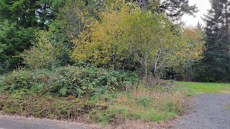 3rd image of 12 South Bend Palix Road