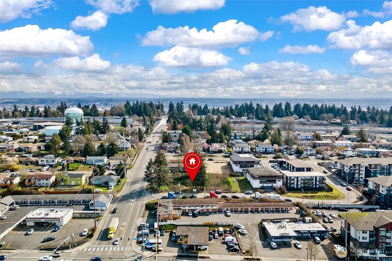 1st image of 2805 S 216th Street