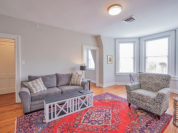 2nd image of 18 W Franklin St #5