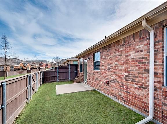 3rd image of 7229 Mediterranean Dr