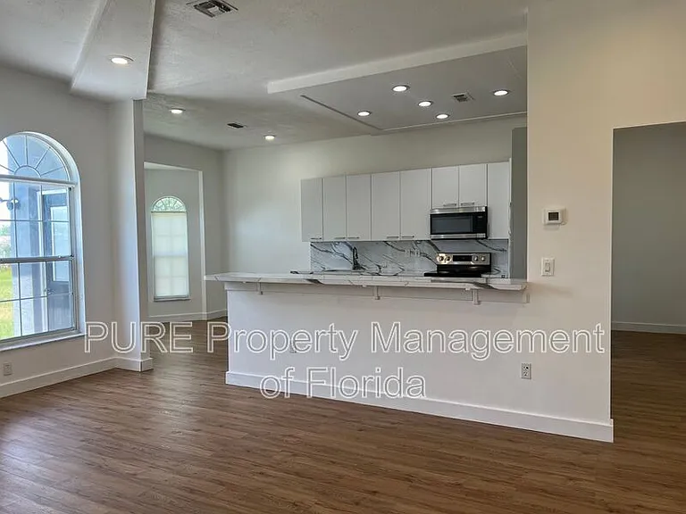 14232 SW 8th Ave — Photo 25
