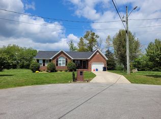 317 Steeplechase Dr, Smithville, TN 37166
