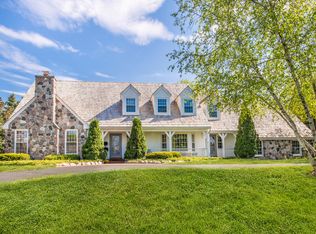 4107 W Rudella Rd, Mequon, WI 53092