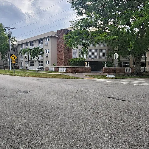 6580 Santona St #A8 Photo 1