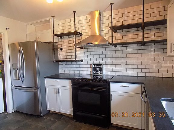 4th image of 3409 Mountain View Ln #A