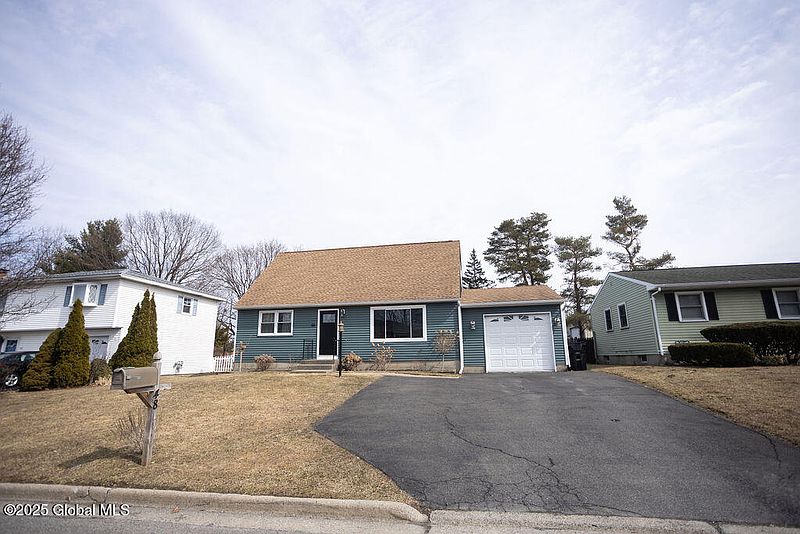 2nd image of 48 Donegal Avenue