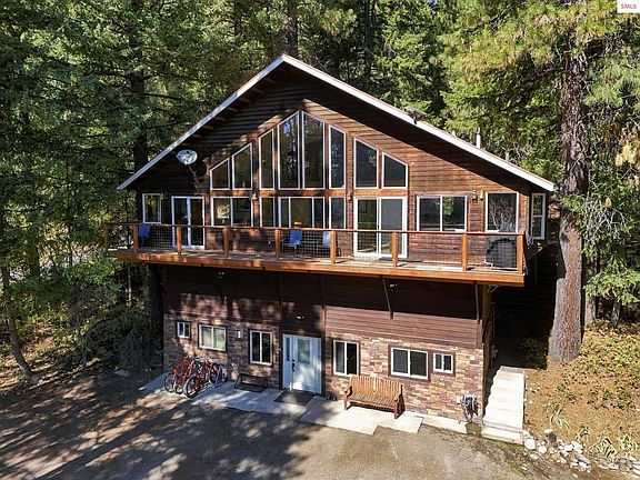 2nd image of 1013 Mountain View Dr