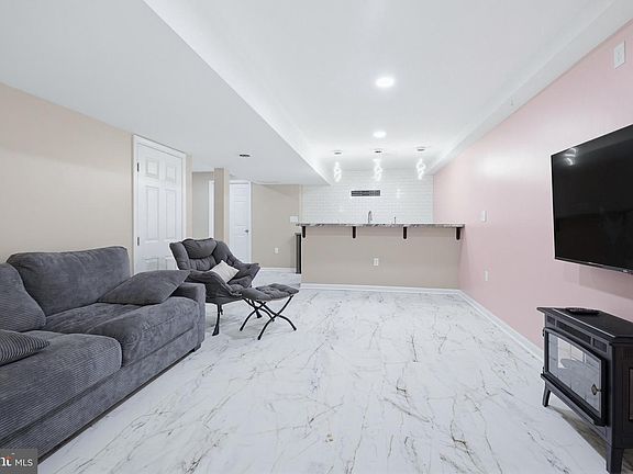 3rd image of 1802 Michelle Dr
