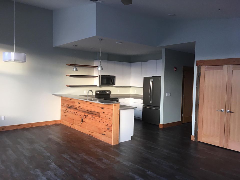 1st image of 1002 Burlington Ave #201
