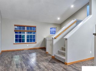 19420 X St, Omaha, NE 68135