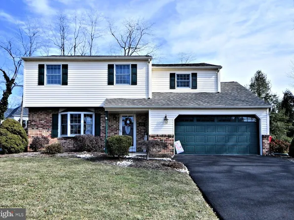 1136 Northfield Cir, Warminster, PA 18974