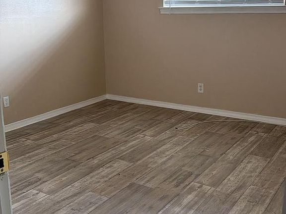 5th image of 2345 Pecos St #208