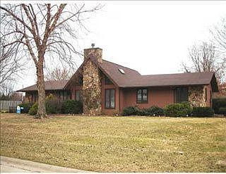 1st image of 22070 Sandybrook Dr