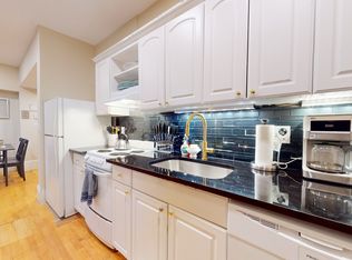 290-292 Beacon St #3, Boston, MA 02116