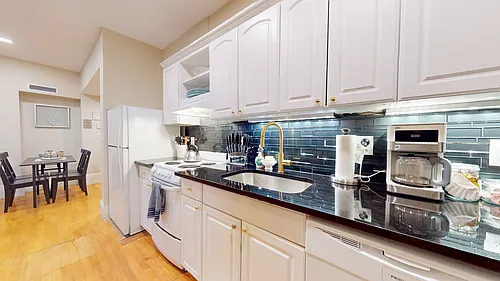 290-292 Beacon St #3 Photo 1