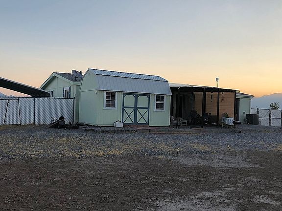 Shed/tiny house with double 