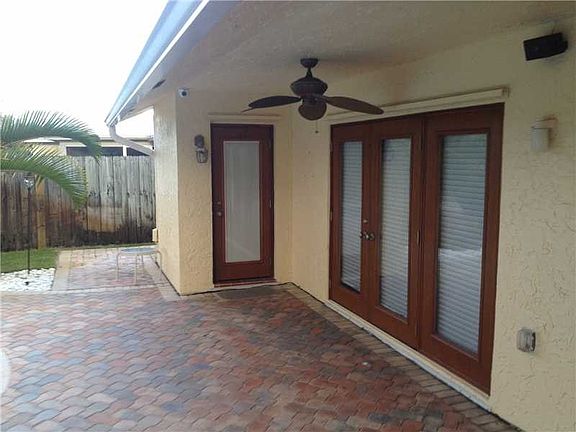 5th image of 8601 SW 27th Pl