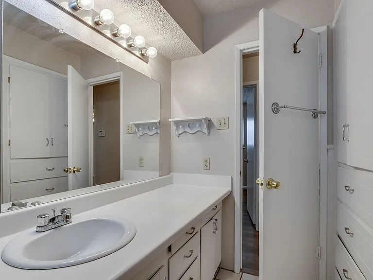 1805 Melody Dr — Photo 22