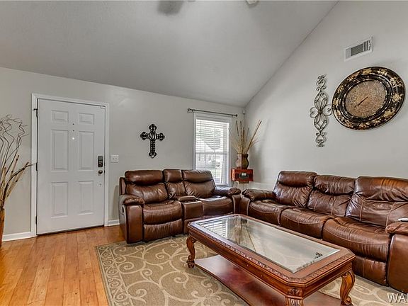 4th image of 11643 River Point Ln