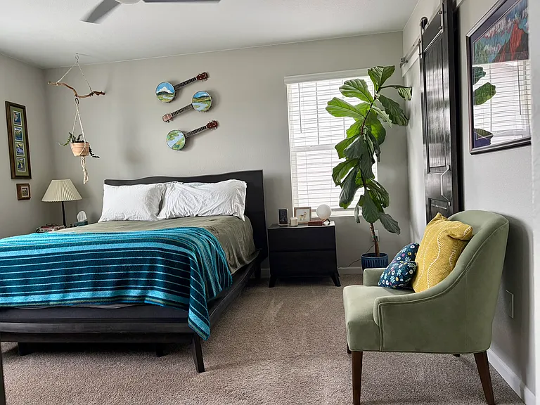 Primary suite