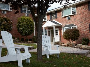 26 Hasbrouck Dr APT F, Garnerville, NY 10923