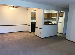 1827 Hampton Knoll Dr, Akron, OH 44313