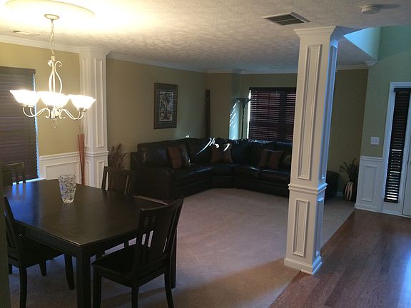 Formal living and Dining Rm