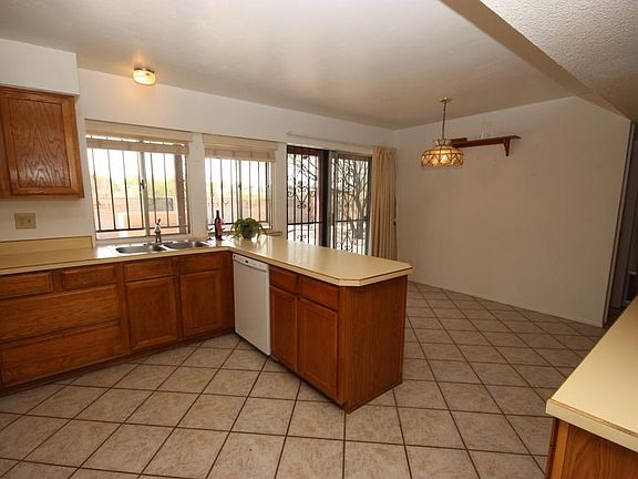 4th image of 10302 E Camino Quince