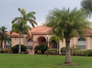 6118 9th Avenue Cir NE, Bradenton, FL 34212
