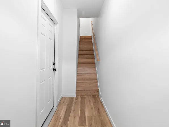 2219 W Oxford St, Philadelphia, PA 19121